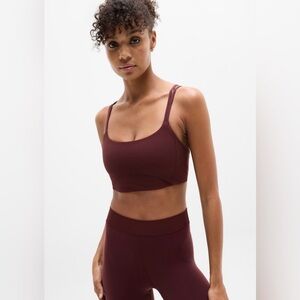 NWT-Athleta Garnet Transcend Strappy Rib Bra, Small D-DD